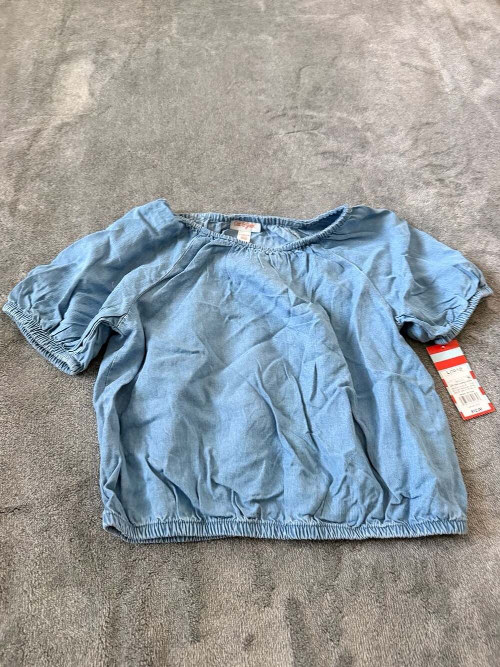 Cat & Jack Girls Light Blue Denim Chambray Puff Sleeve Smocked Blouse